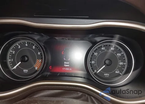 2014 Jeep Cherokee Trailhawk z USA, uszkodzony, nr VIN 1C4PJMBS7EW186318